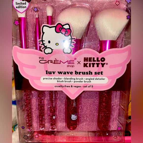 NIB Hello Kitty Makeup Brush Set - Picture 4 of 9